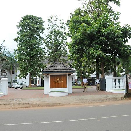 Vijayapark Hotel Kaduturutti Экстерьер фото